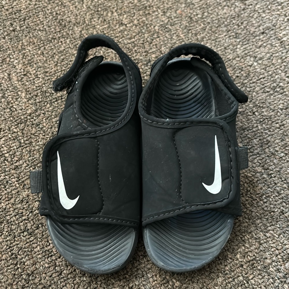 Nike Sandals 9c